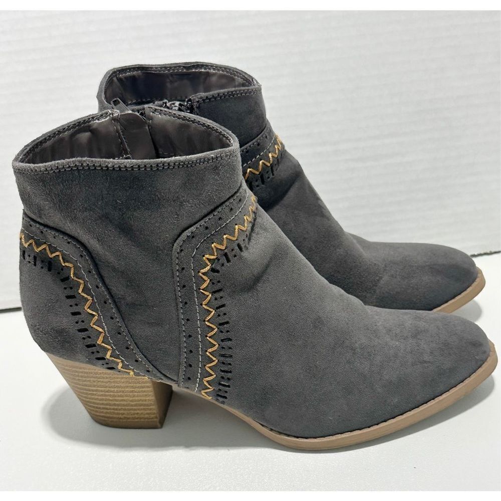 Qupid Perforated Faux Suede Stitch Ankle Boots Western Booties Gray Sizes 7 &‎ 8